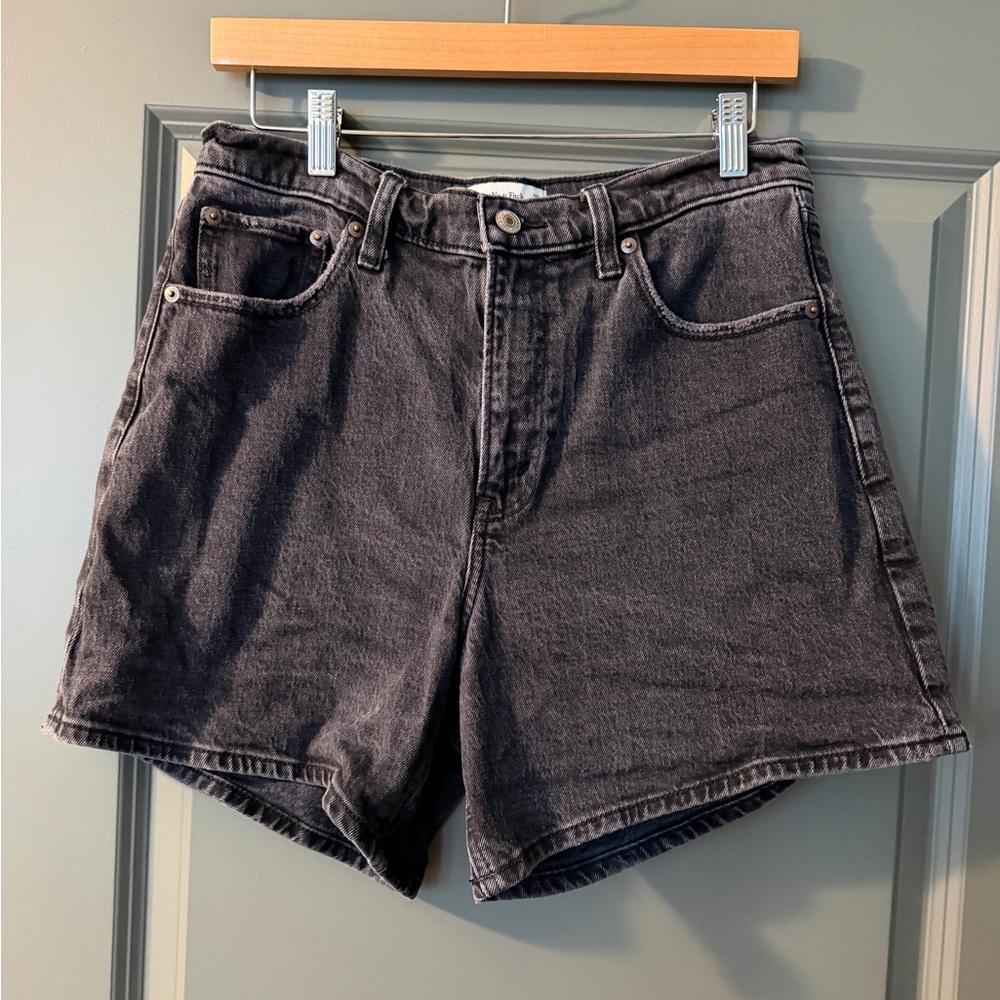 Abercrombie and Fitch Dad Short
